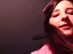 Aftynrose ASMR -hoitaja Aftyn huolehtii sinusta patreon -videosta