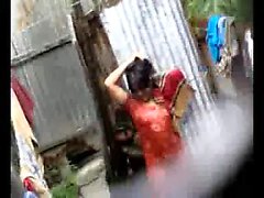 Bangla desi Stadt Frauen waschen in Dhaka Stadt HQ (4)