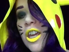 Latex Barbie - Pikachu knullar dig