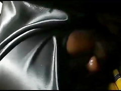 Indonesian Muslim Amateur Deep Throat in Silky Hijab