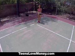 TeensLoveMoney Tenniskenttä Slut vittuile käteistä