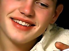 Porn Качественные фото- и видео зрелыми геев с младшем парню Mastu