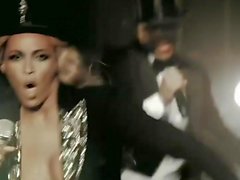 Beyonces bröst jiggly ut ur kontrollerar