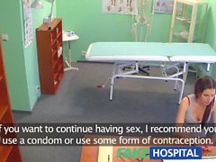 FakeHospital magnífico adolescente quiere aprender a tener relaciones sexuales sin protección