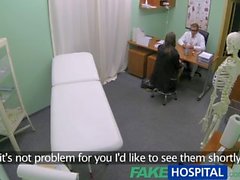 Girl Hot FakeHospital de grandes senos consigue trato médico