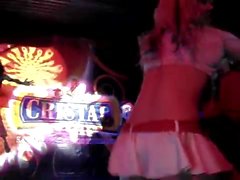 Varm latina dancing girl