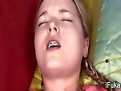 Ivana fuk veel in krappe anus