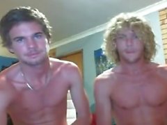 2 Straight Guys Surfer Juego