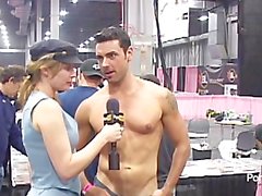 PornhubTV Райана сверло Интервью по eXXXotica 2012