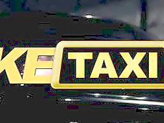 FakeTaxi - Brunette galã fica nua