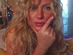 Blonde with beautiful curly hair shows herself on camera - Sunporno Uncensored