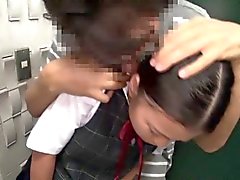 Bystiga pigtailed japansk Schoolgirl mun knullad