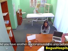 Bigtit fingerfucking пациент медицинских сестер киской