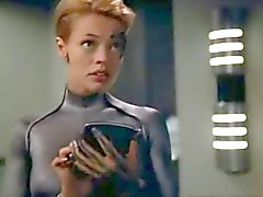 Star Trek : Voyagerin - Seitsemässä Yhdeksän haluaa kokeilla seksiä .