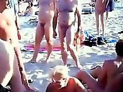 Heta Nudister få det på för strandman