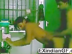 Индийский любительских порно пары кухне