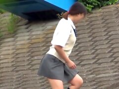 Asiatischer Teenager Schwall Pisse