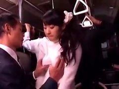 Japansk allmänbuss blowjob och knull