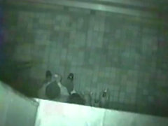 Amateur baño coño culo oculto espía cámara voyeur desnudo