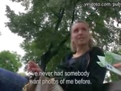 Hete amateur Tsjechische meisje opgepikt in de straat fucked en betaald