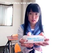 Aasian college kiimainen tyttö antaa blowjob ja titjob vuonna POV