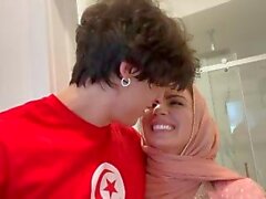 barare arabo moglie irachena moglie araba tunisie che mangia sporca pussy 