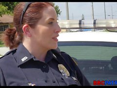 Роговые женщин-полицейских
