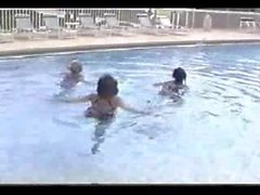 kolme amputointipotilaan hyväksi swim