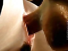 Córnea cadela em 3D do hentai viagem canalha