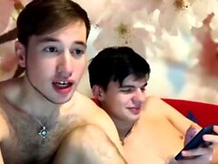 Amateur Twinks hosting gay orgia