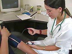 sborrata medico divertente handjob infermiera 