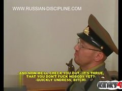 Russische Mädchen Spanking mit cumshot