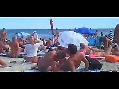 Praia de naturismo relógios a mínima casal