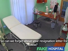 FakeHospital Lääkäreitä cock sekä lupausta lisäys palkkaukseen on pysäyttää sexy hoitaja